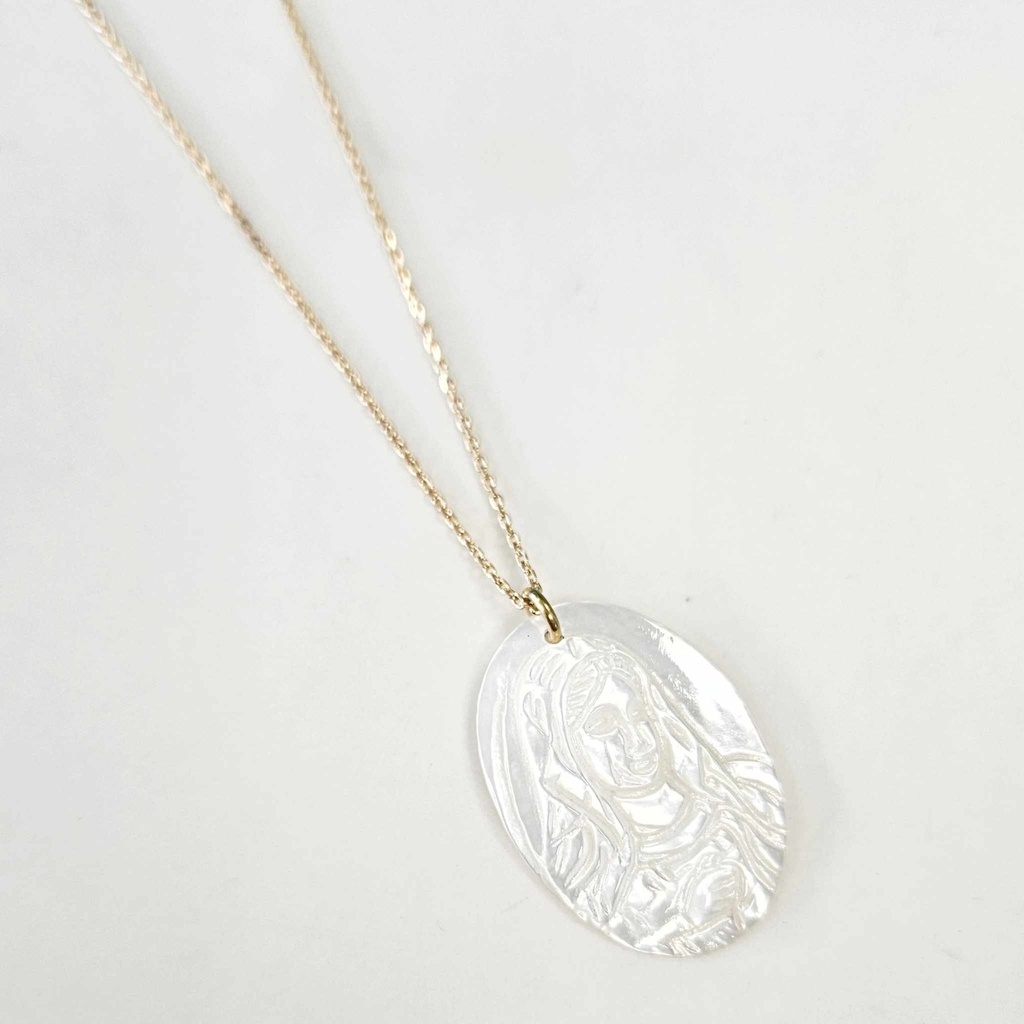 COLLIER AVEC PENDENTIF NACRE MARIE