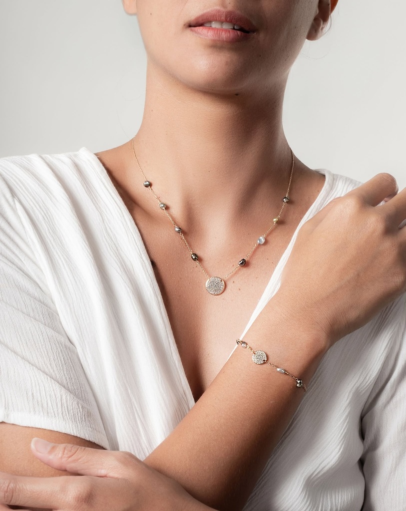 BRACELET ROND ZIRCONS ET KEISHIS - PLAQUE OR