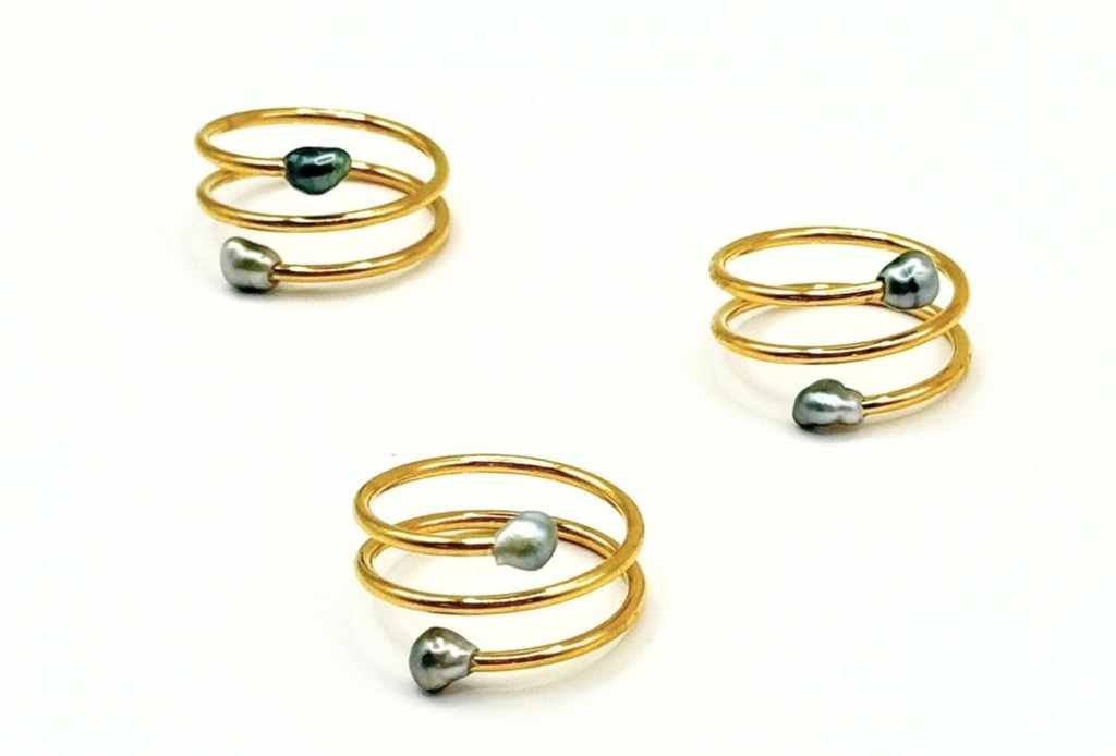 Bague acier doré + 2 keishis