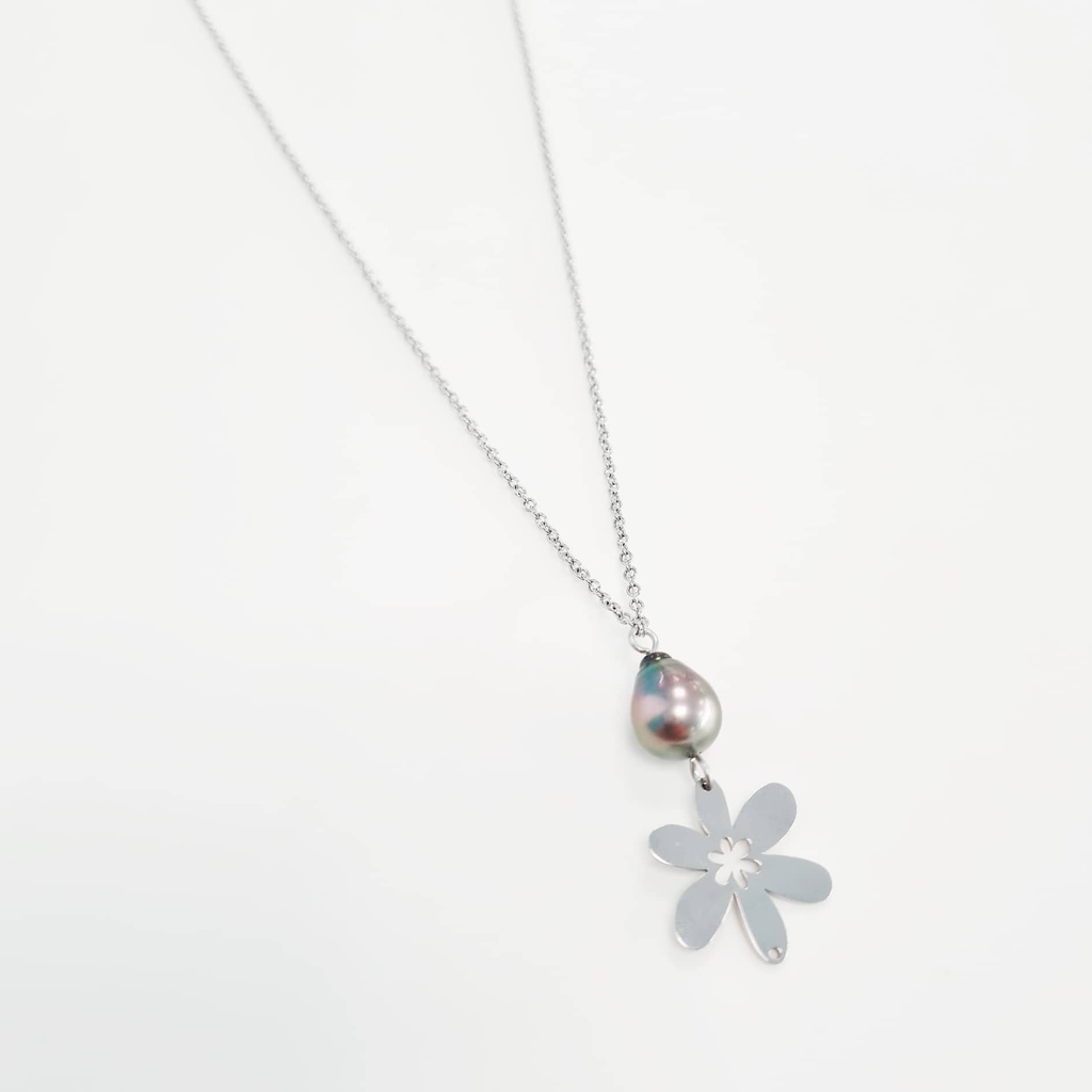 Collier minimaliste, fleur de tiare et perle de Tahiti