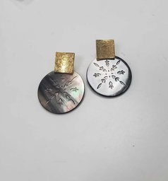[BONACO] BOUCLES D'OREILLES NACRE RONDE acier doré brossé coeurs